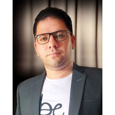 مصمم دعاية واعلان